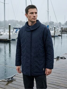 Bass Outdoor BNWT Navy Quilted Winter Coat with Collar